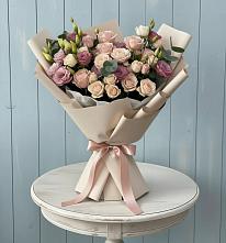 Букет цветов из:  Розы и Лизиантусы #REPLACE_PRED# Беленькое