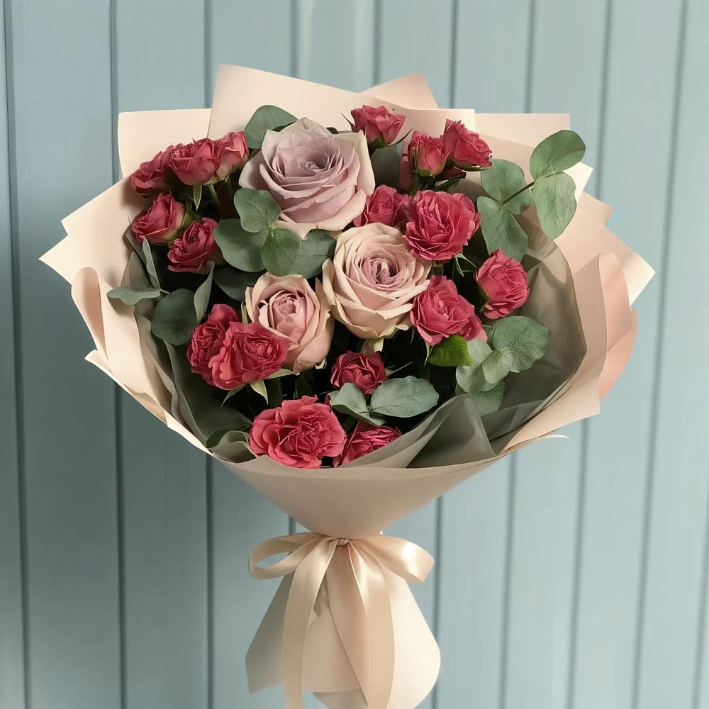 Букет цветов из: Гвоздики и Розы в Беленькое