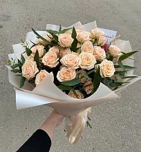 Букет Кремовые розы Латте в Беленькое