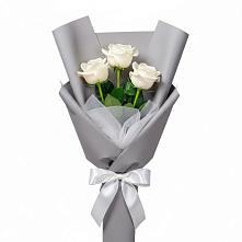 Букет 3 белые розы в Беленькое