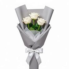 Букет 3 белые розы в Беленькое