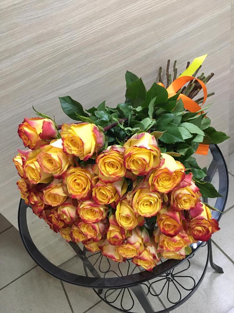 Букет Желтые розы в Беленькое