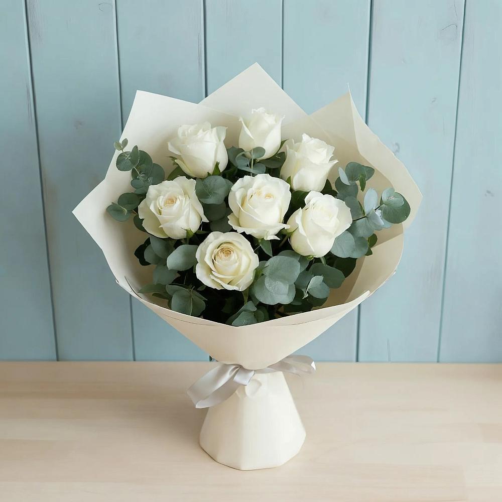 Букет Белые розы в Эвкалипте в Беленькое