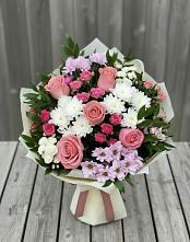 Букет цветов из:  Альстромерии, Гвоздики, Розы и Хризантемы #REPLACE_PRED# Беленькое