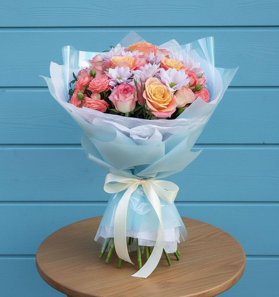 Букет цветов из: Хризантемы и Розы в Беленькое