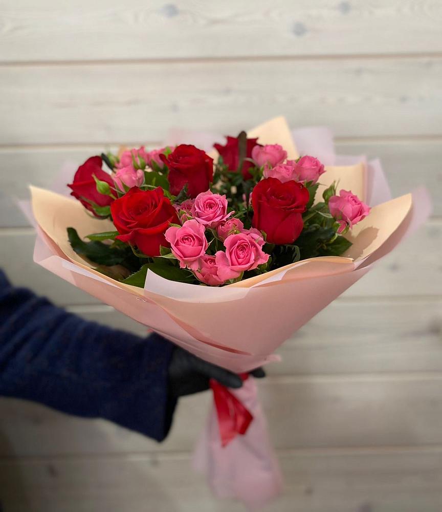 Букет цветов из: Розы в Беленькое