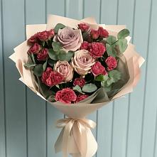 Букет цветов из:  Гвоздики и Розы #REPLACE_PRED# Беленькое