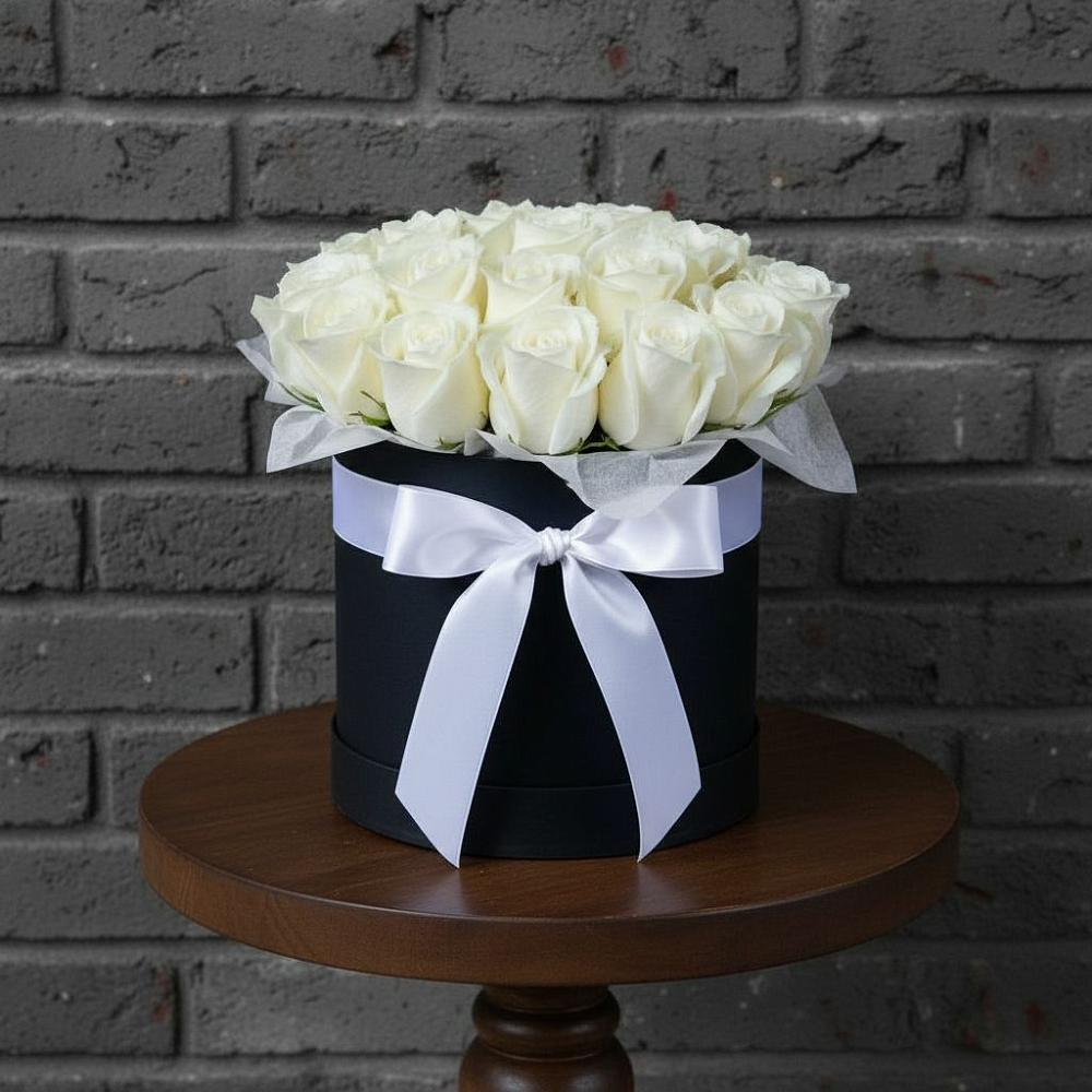 Цветочная композиция из Розы в шляпной коробке в Беленькое