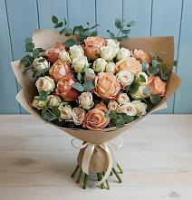 Букет цветов из:  Альстромерии и Розы #REPLACE_PRED# Беленькое