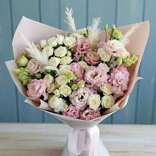 Букет цветов из:  Альстромерии и Розы в Беленькое