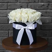 Цветочная композиция из Розы в шляпной коробке в Беленькое