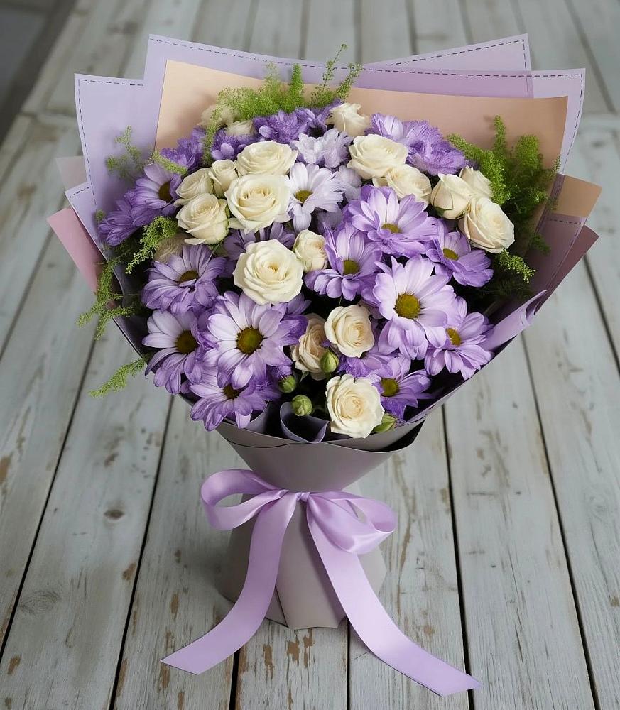 Букет цветов из: Хризантемы и Розы в Беленькое